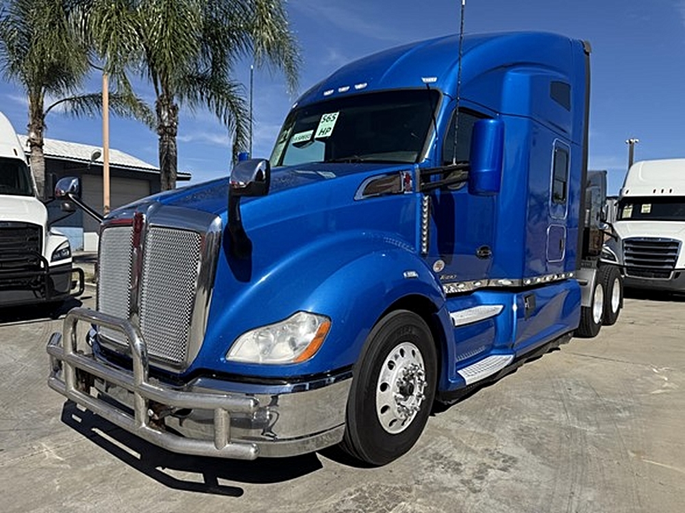Discover the Versatile 2021 Kenworth T680: A Commercial Truck Built for Success 🚛
