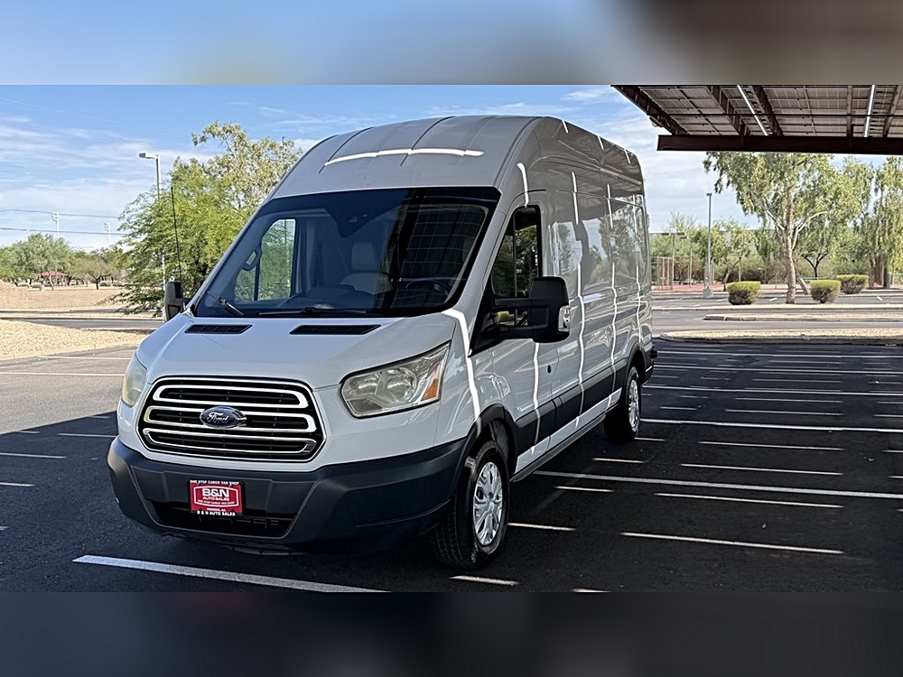 🚐 Why the 2015 FORD TRANSIT T-250 Stands Out 🌟