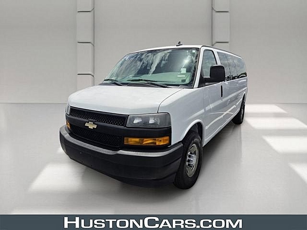 Why the 2018 Chevrolet Express Passenger 3500 LS Stands Out 🌟
