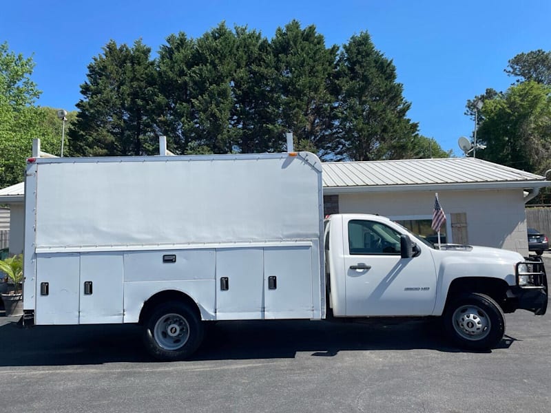 The Power of Reliability: 2014 Chevrolet Silverado 3500HD CC Work Truck