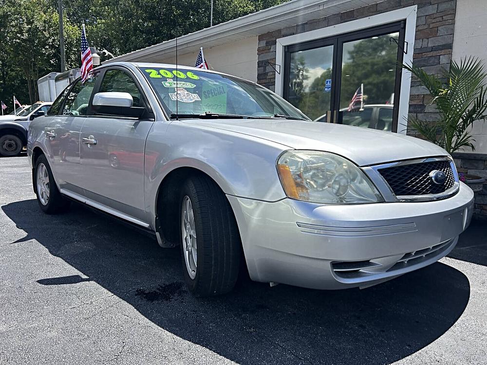 Battle of the Sedans: A Comprehensive Review of the Ford Five Hundred, Mercedes-Benz E-Class, and Hyundai Elantra