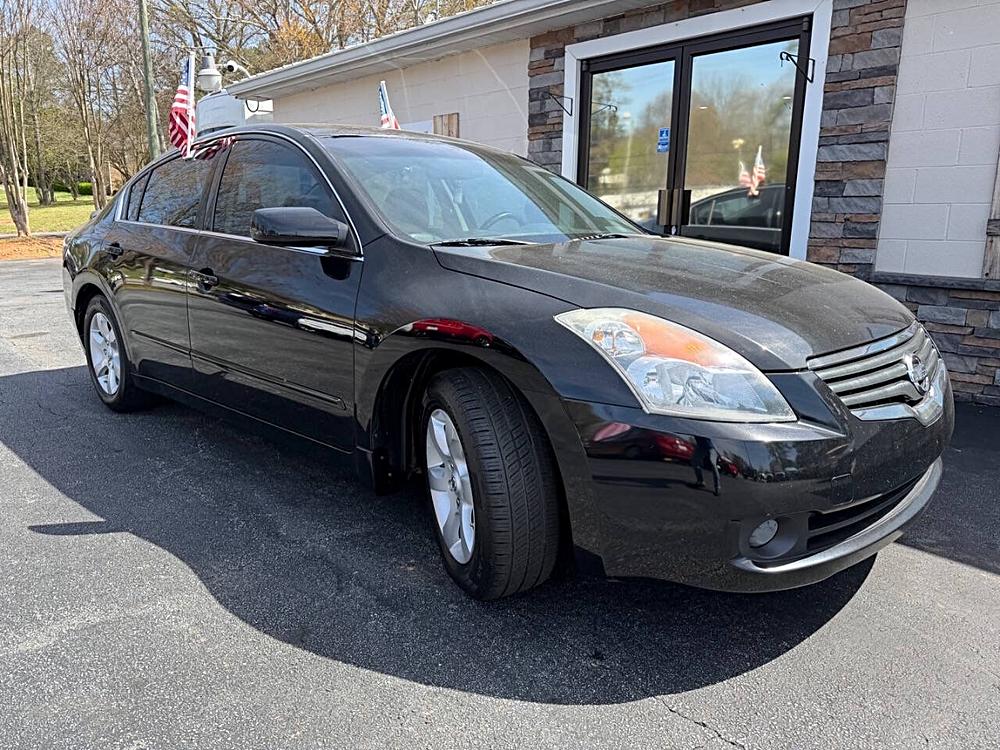 🚗 3 Ways to Drive Better: The Nissan Altima, Versa, and Altima Showdown!