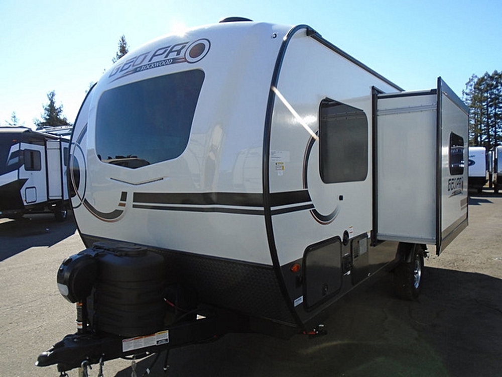 💰 Best Value Showdown: 3 Top RV Campers between $31879 – $31998 at Santa Rosa RV, Santa Rosa
