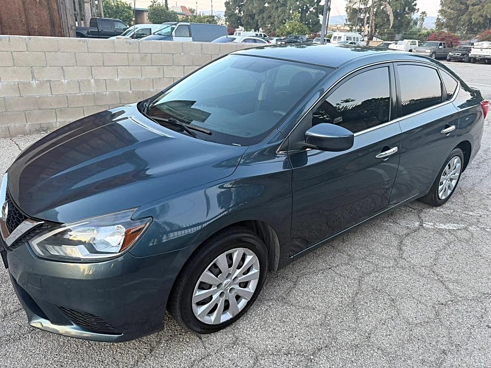 A Day With the 2017 Nissan Sentra SV Sedan 4D