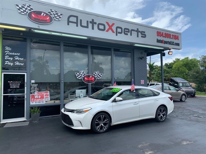 Premium Comfort Awaits: 2016 Toyota Avalon XLE Premium