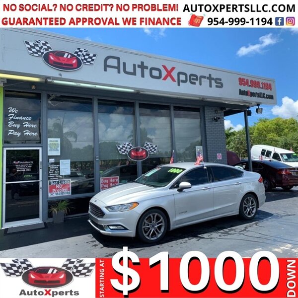 Enhancing Autumn Journeys: The 2016 Ford Fusion SE