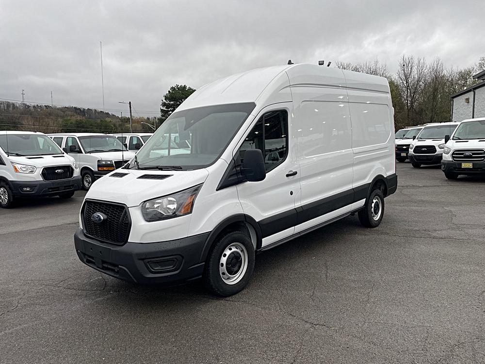 Discover the Versatility of the 2023 FORD TRANSIT T-250