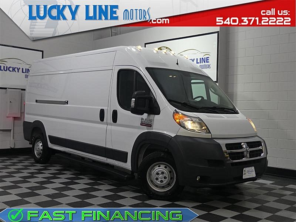 🚐 The VAN Van Showdown: 3 Top Picks at LUCKY LINE MOTORS, FREDERICKSBURG
