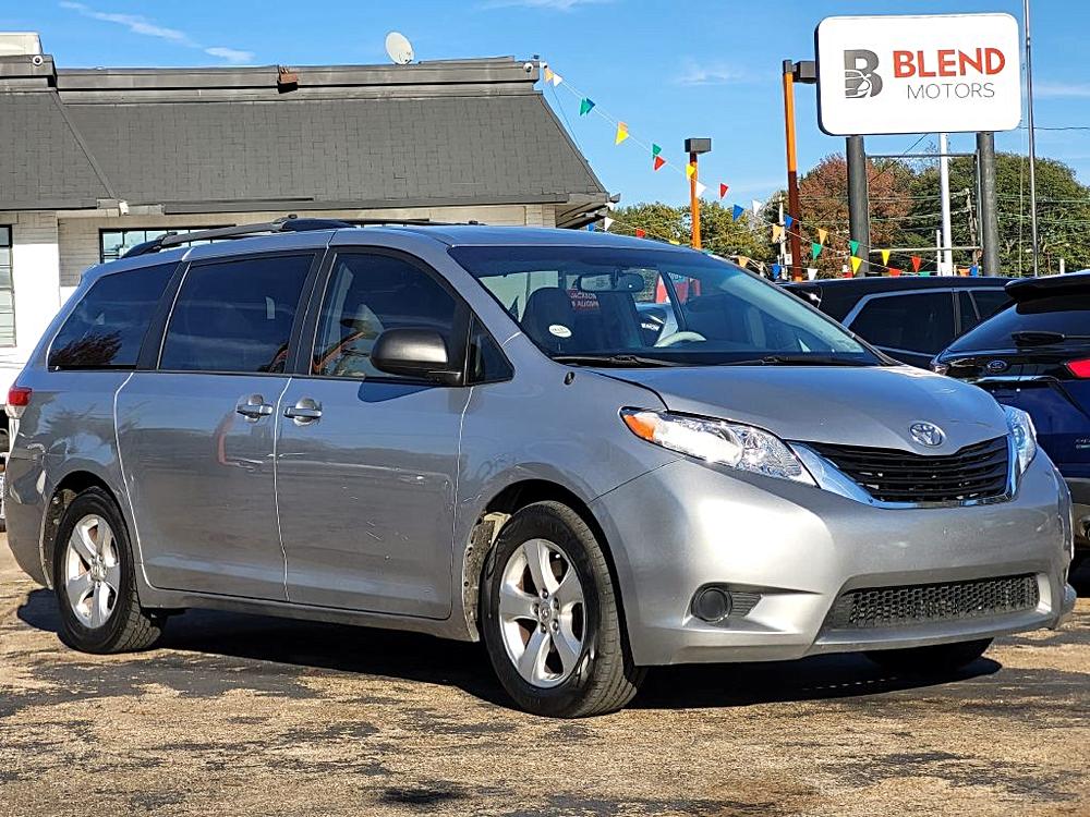 The 2014 Toyota Sienna: Your Year-Round Travel Companion