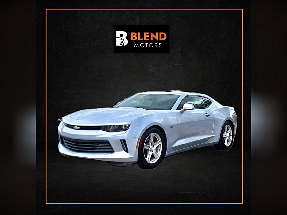 “Head-to-Head: 2017 Chevrolet Camaro LS vs. 2019 Ford Mustang EcoBoost – A Sporty Showdown”