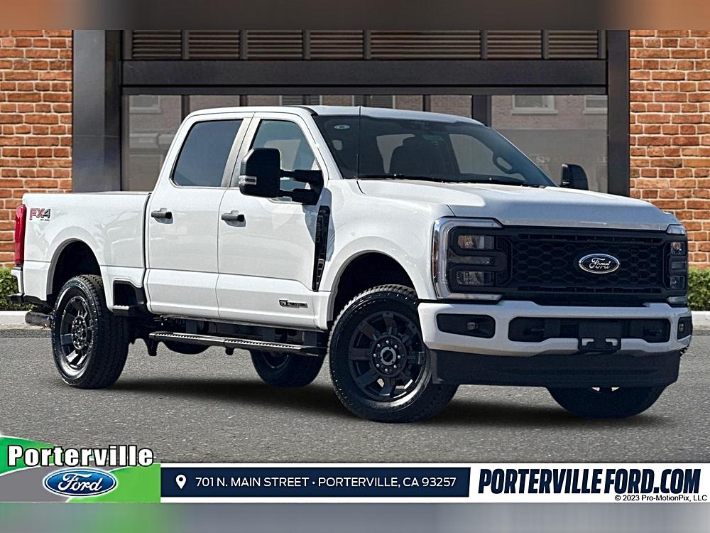 🚛 3 Ways to Work Smarter: The Ford F-250SD, F-250SD, and F-250SD Commercial Truck Showdown!