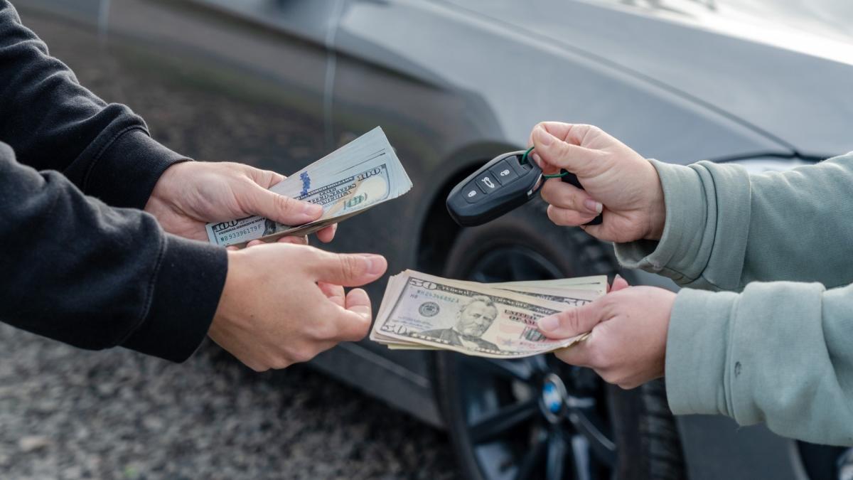 Top Budgeting Tips for Buying a Car with Cash