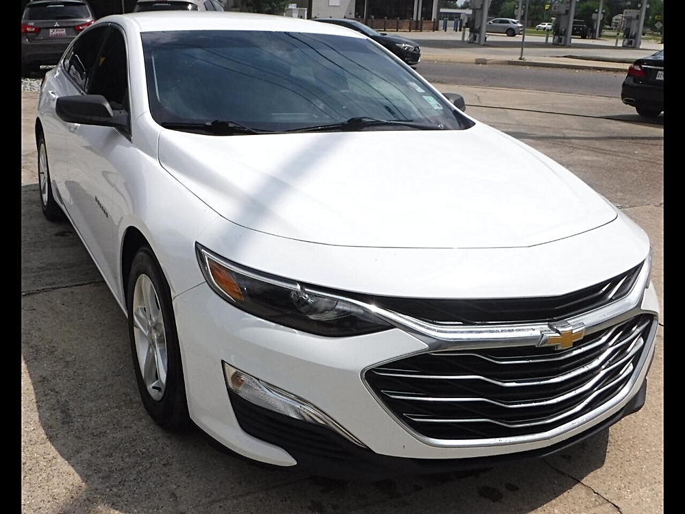 A Day With the 2019 Chevrolet Malibu 4dr Sdn LS w/1LS