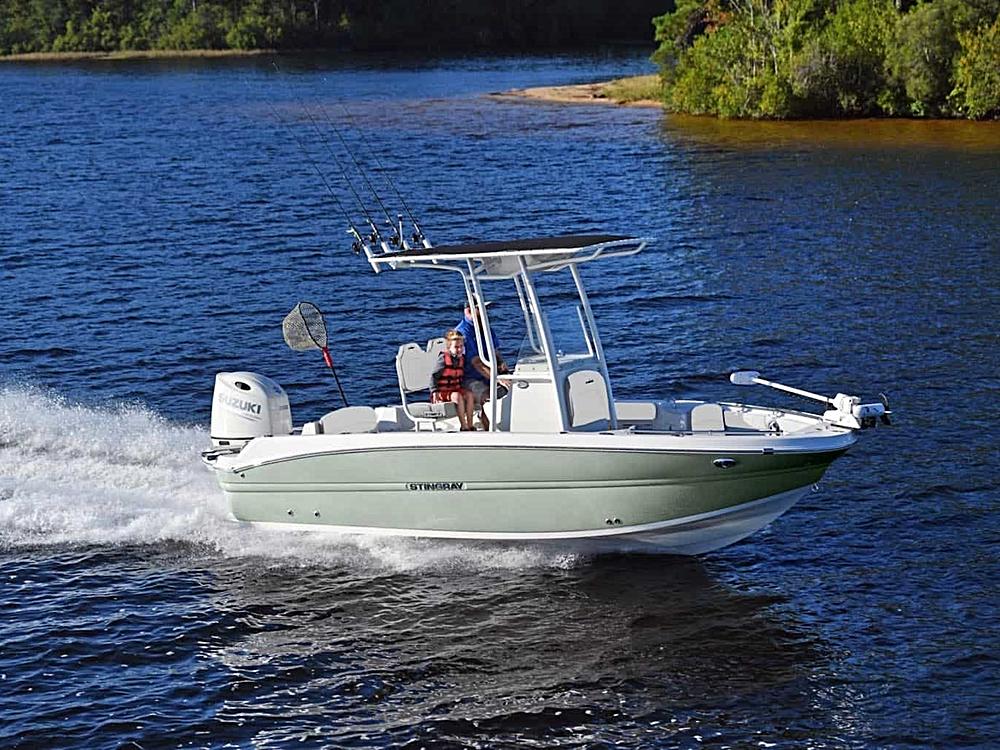“Making Waves: Compare and Review the Exciting 2025 Stingray 216CC Base and the 2024 Starcraft Marine EXS 1 Q DH & 3 Q DH Models”