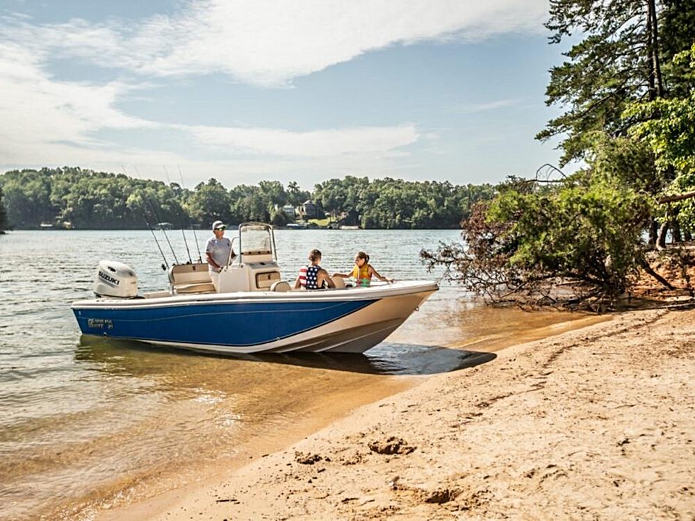 Dive into Adventure with the 2024 Carolina Skiff 21 Ultra Elite Base