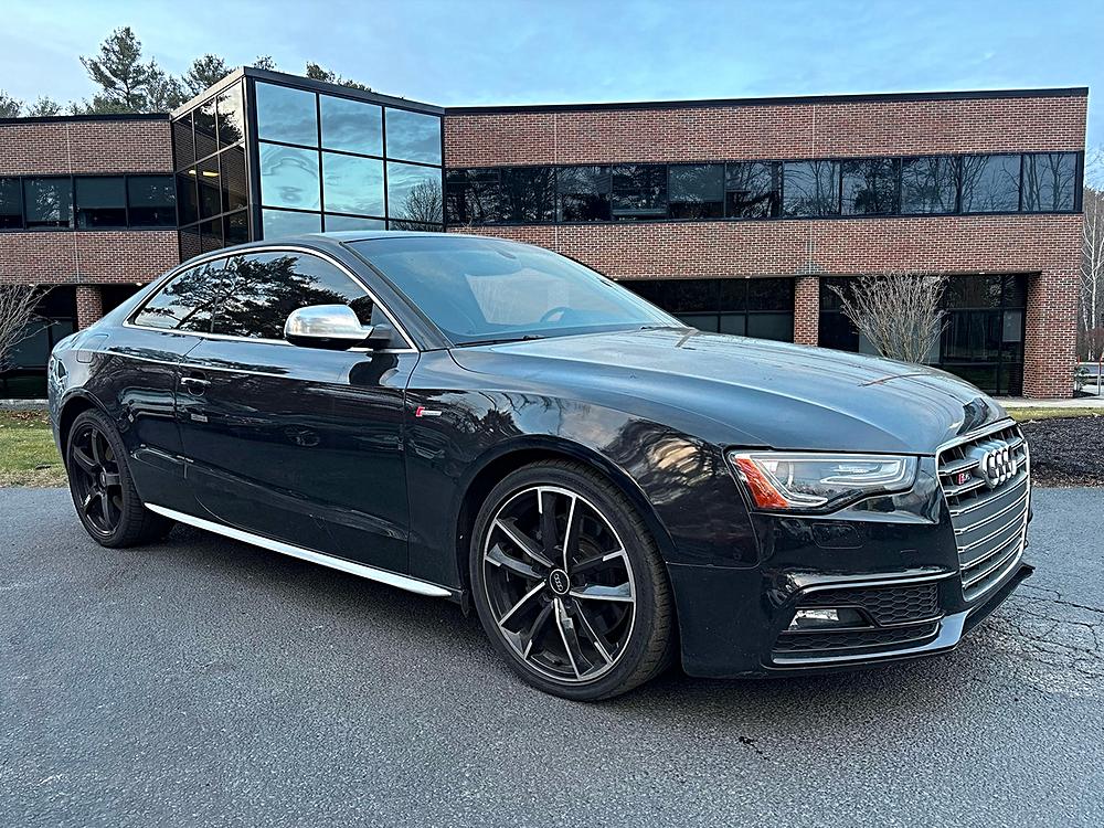 Elegance Meets Power: The 2014 Audi S5 and Why It’s Perfect Year-Round