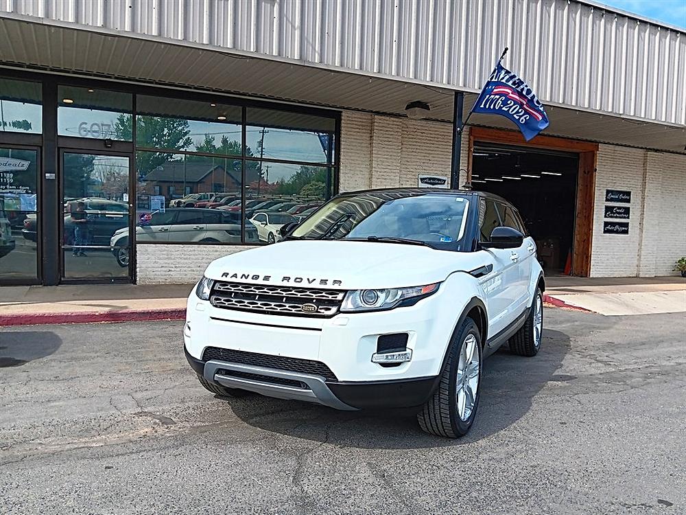 Discover the 2015 Land Rover Range Rover Evoque Pure Plus!