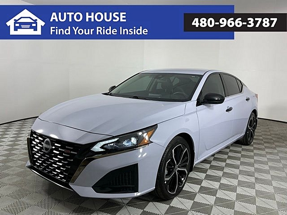 🔍 Discover the 2025 Nissan Altima 2.5 SR: Why This Car & Truck is a Smart Buy! 🚗