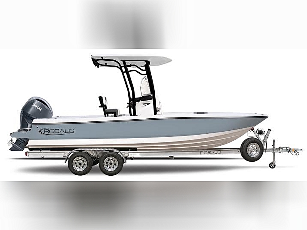 Why the 2025 Robalo 226 Cayman Base Stands Out 🌊