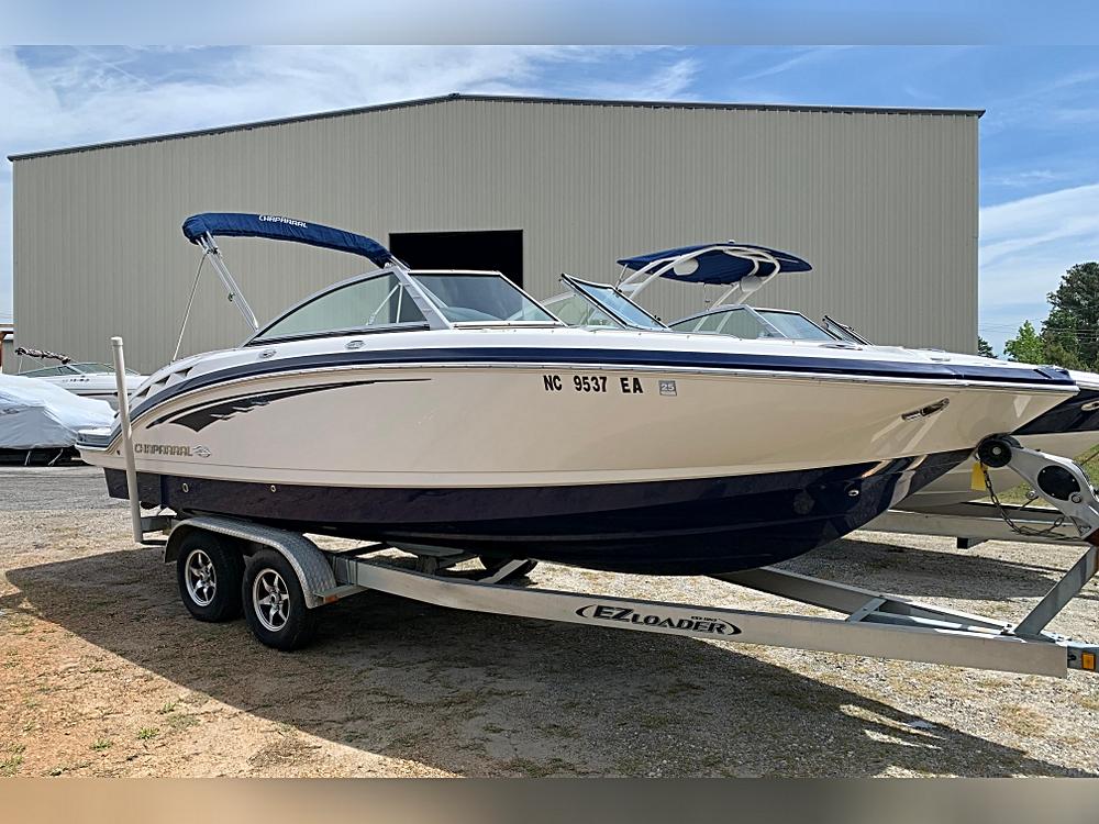 Why the 2014 Chaparral 244 Sunesta Base Stands Out 🌊
