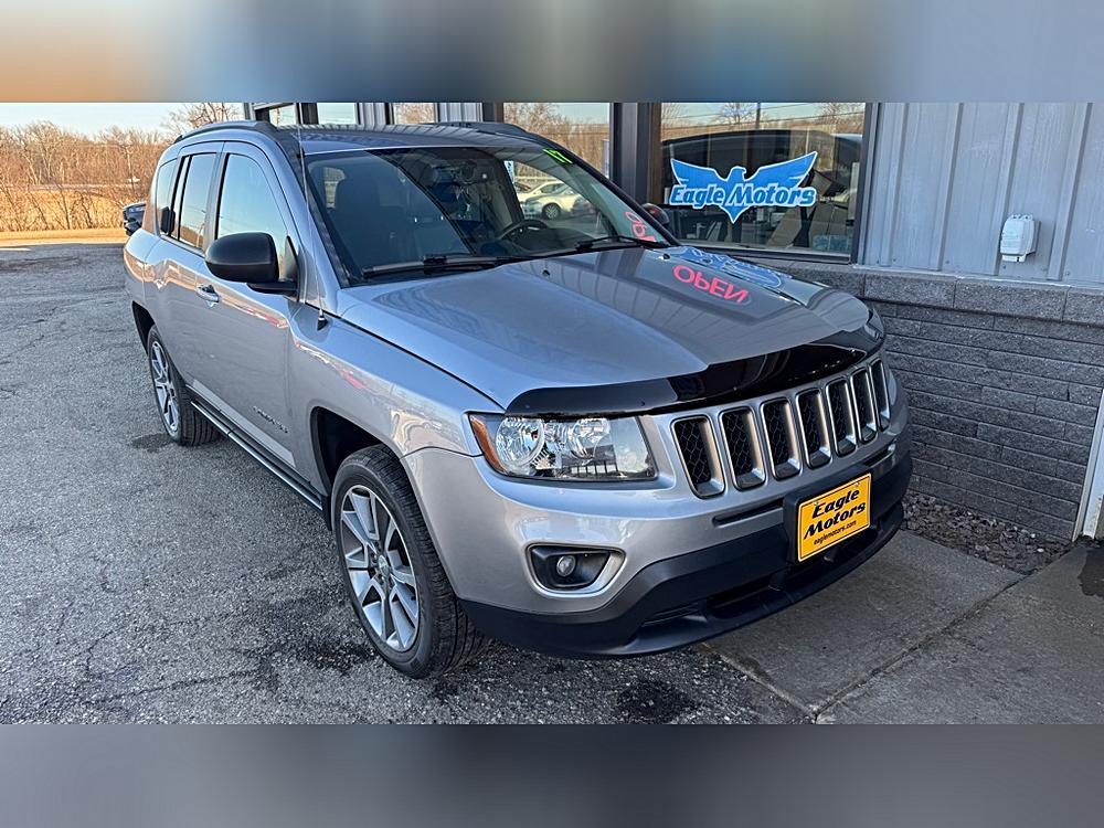 Trailblazing Confidence: The 2017 Jeep Compass Sport Reviewed