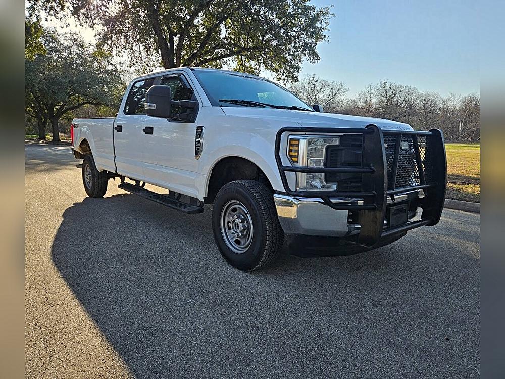 The Ultimate Comparison: 2019 Ford F-250 Super Duty XL vs. 2018 Ford F-150 XLT