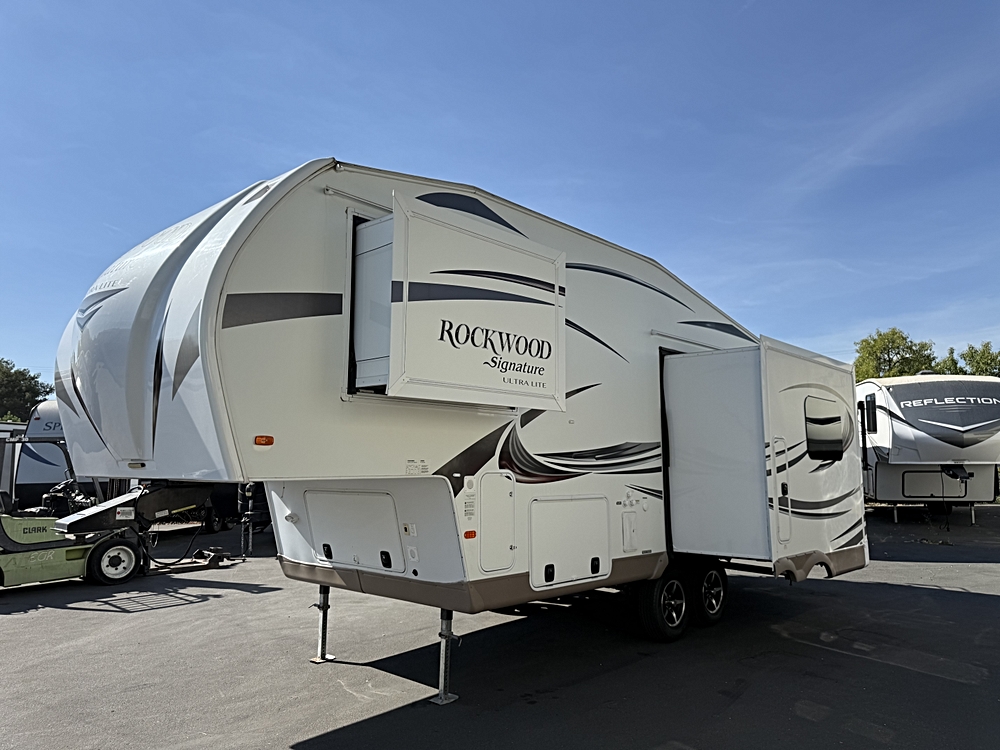 🚐 3 Ways to Adventure: The Forest River ROCKWOOD SIGNATURE ULTRA LITE 8244WS, STEALTH 2413G, and SONOMA EXPLORER EDITION 240RBS RV/Camper Showdown!