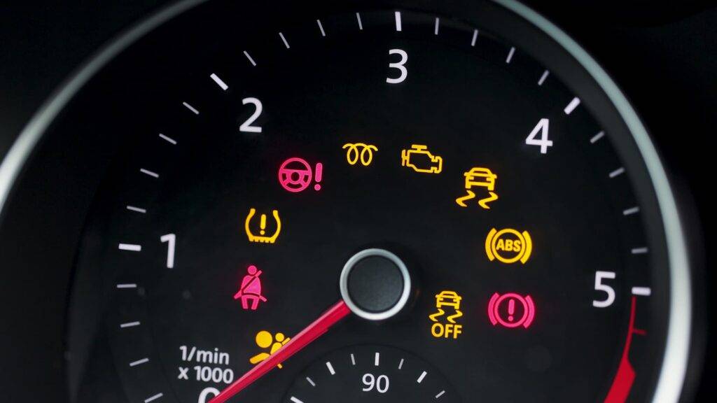 Top 5 Warning Signs Your Vehicle Needs a Service Check