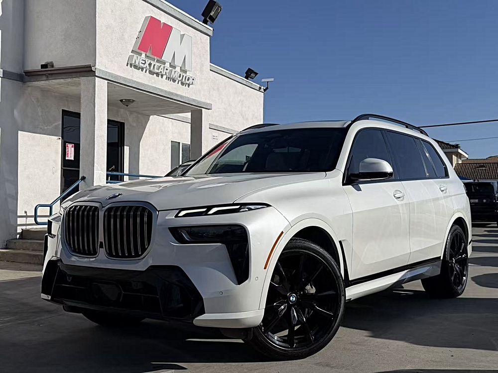 A Day With the 2024 BMW X7 xDrive40i Sports Activity Vehicle