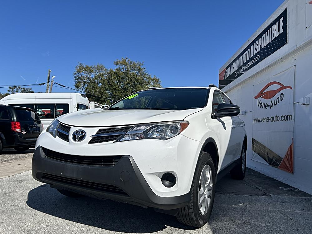 Why the 2014 Toyota RAV4 FWD 4dr LE (Natl) Stands Out 🌟