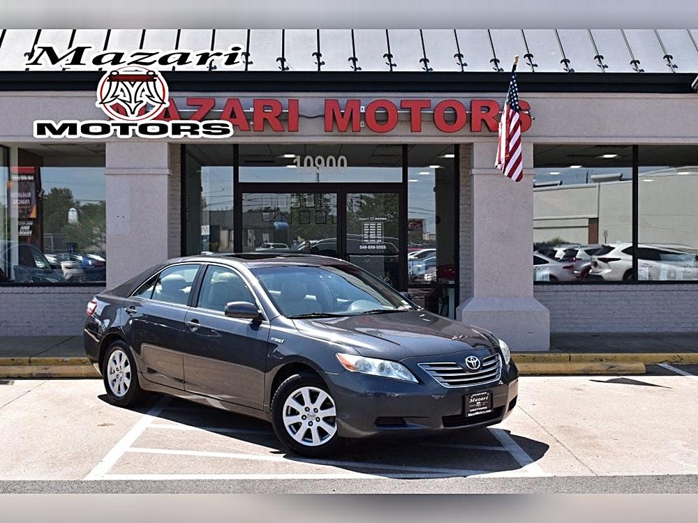 Why the 2009 Toyota Camry Hybrid 4dr Sedan Stands Out 🌟
