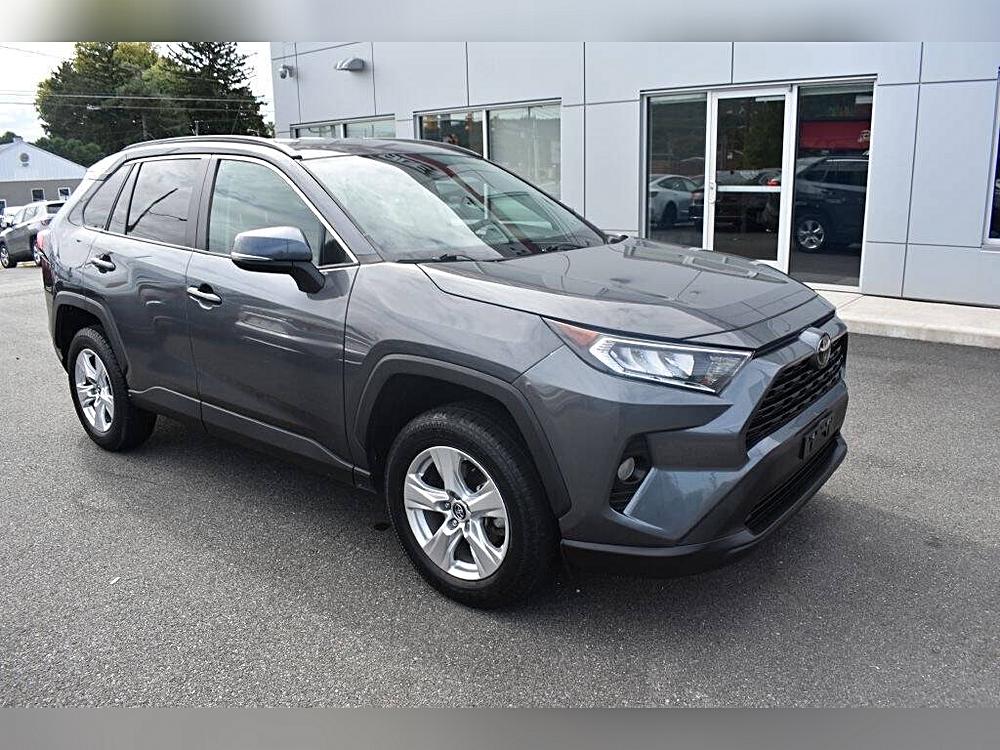 A Smart Move with the 2021 Toyota RAV4 XLE AWD