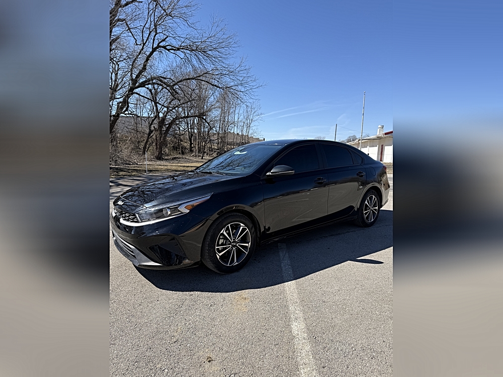 Battle of the Compact Cars: 2023 Kia Forte LXS vs. 2019 Mazda MAZDA3 Select Package