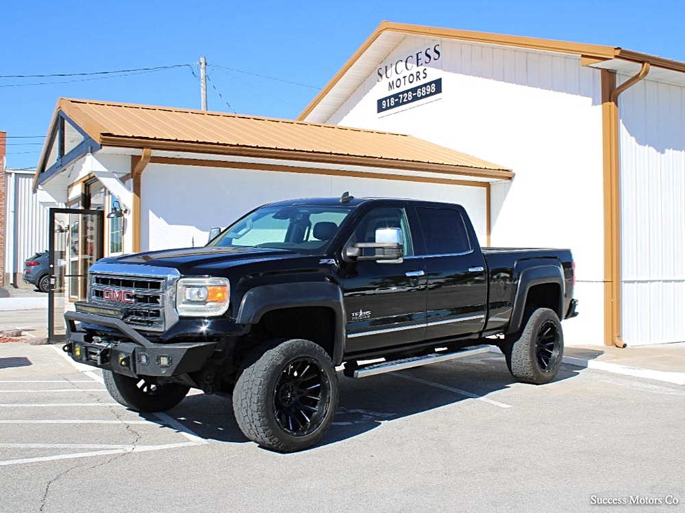 🚙 Why the 2015 GMC Sierra 1500 4WD Crew Cab 153.0″ SLT Stands Out 🌟