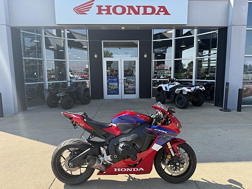 The Motorcycle Showdown: 3 Top Picks at Shawnee Motorsports, Shawnee