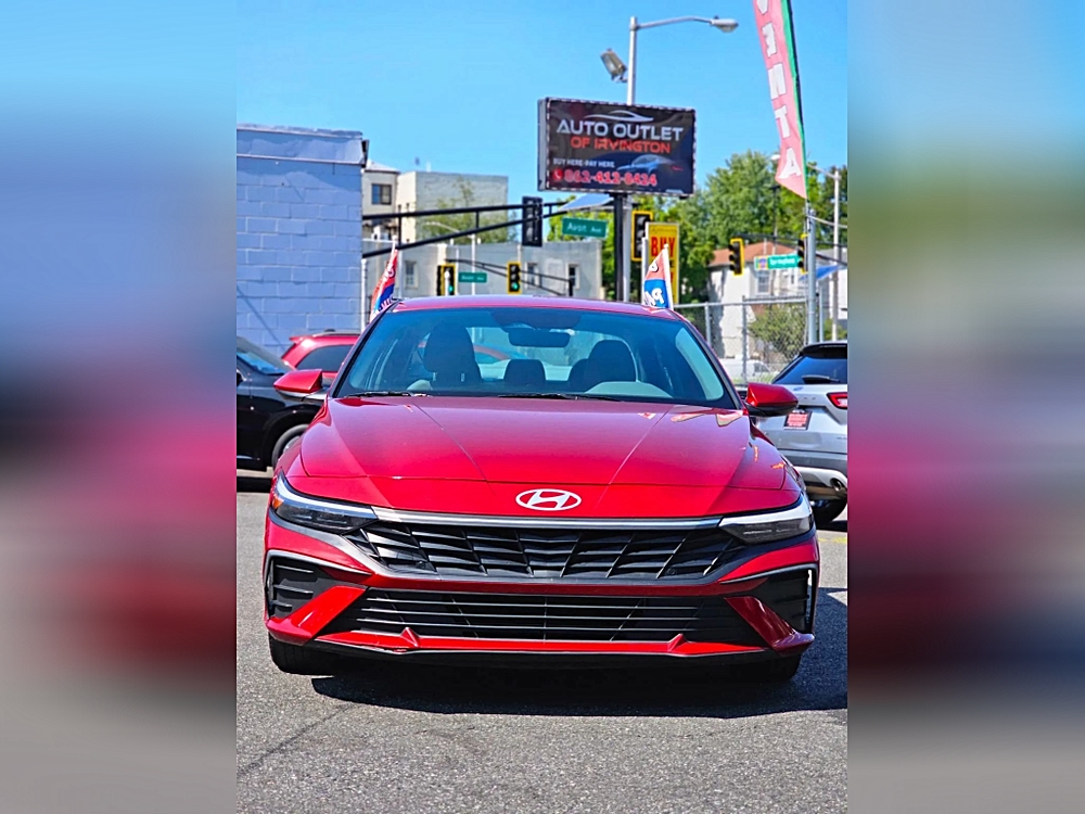 🚗 Expert Panel Showdown: Which Sedan Is Right for You?