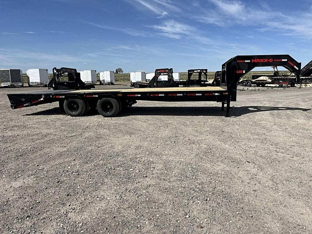 🚛 Discover the Powerful 2026 Maxx-D LKX Trailer 🌟
