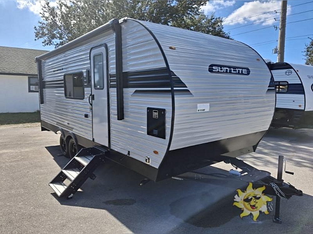 🚐 3 Ways to Adventure: The Sun Lite 24TH, 27WQB, and 14THX RV/Camper Showdown!