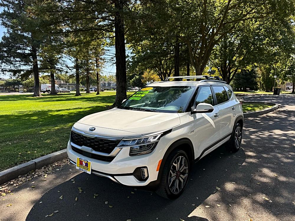 🚙 Why the 2021 Kia Seltos SX Sport Utility 4D Stands Out 🌟