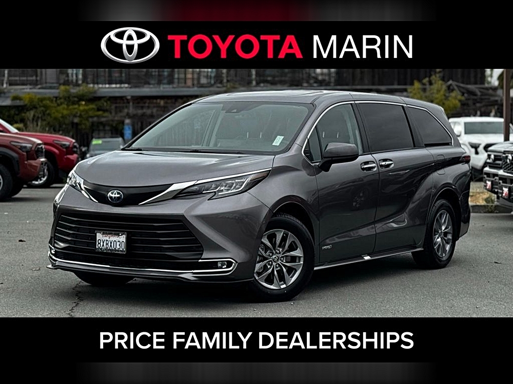 🚐 Discover the Allure of the 2021 Toyota Sienna XLE: Your Ultimate Family Van 🌟