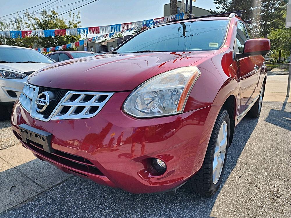 🌟 Discover the 2012 Nissan Rogue: A Reliable Red Beauty 🚗