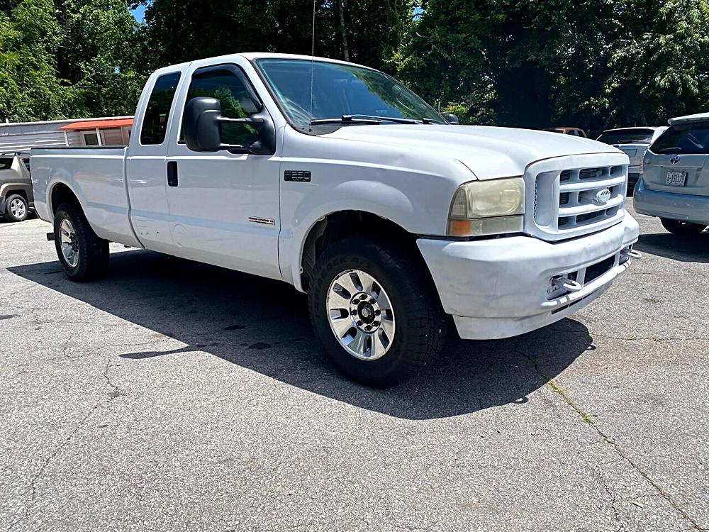 Why the 2004 Ford F-250 XL SuperCab 2WD Stands Out 🌟