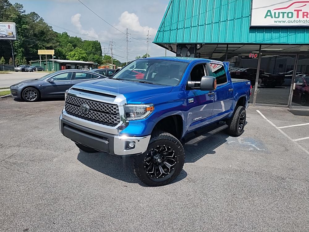 Why the 2018 TOYOTA TUNDRA SR5 5.7L V8 CrewMax 4WD Stands Out