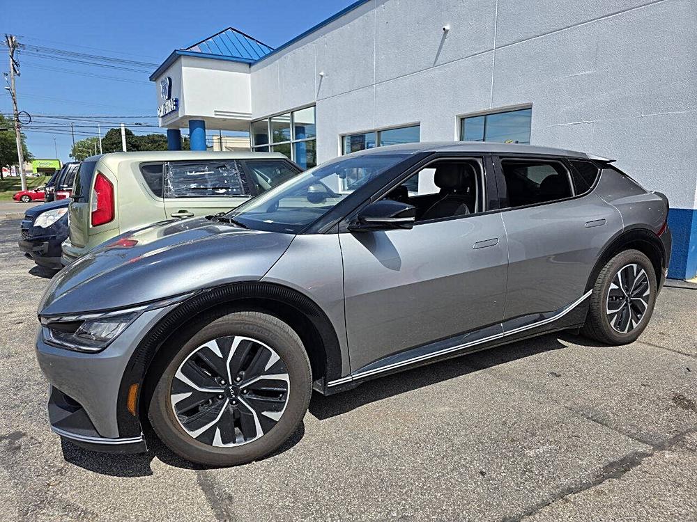 Explore New Horizons: 2024 Kia EV6 Light 4dr Crossover