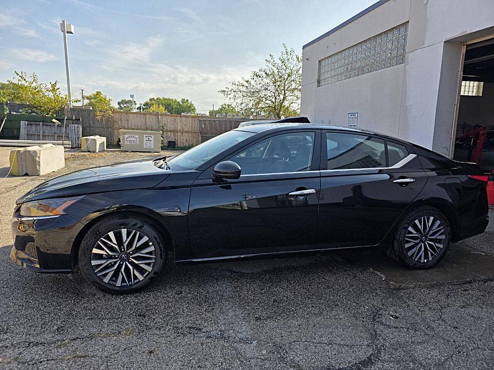 🚘 Take the Wheel of Possibility: 2023 Nissan Altima 2.5 SV 4dr Sedan