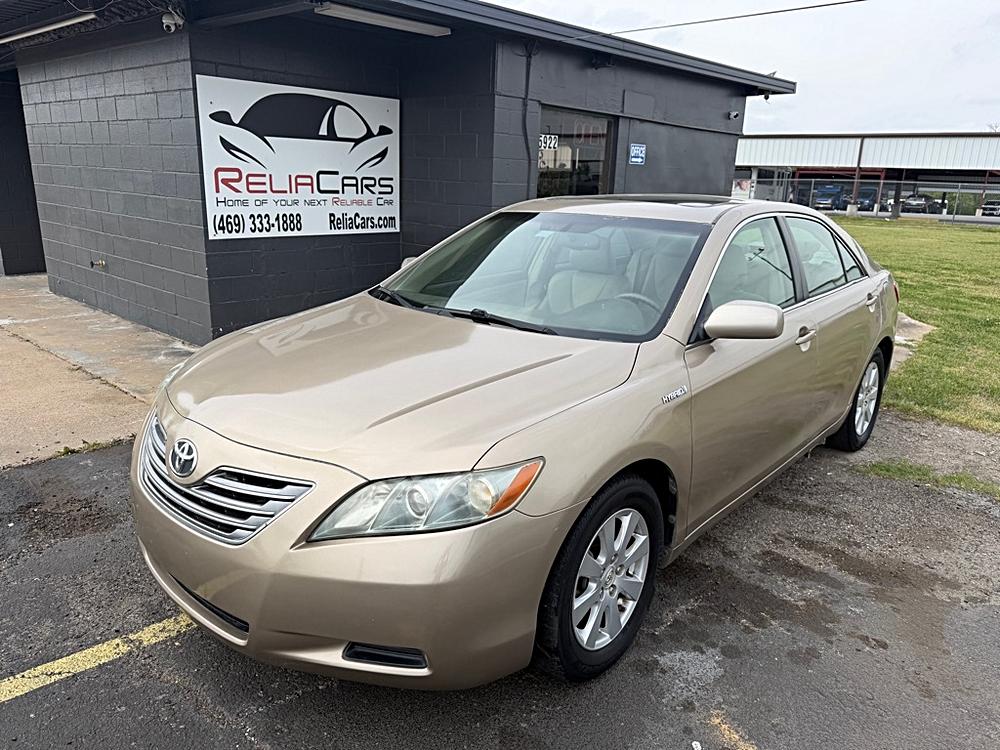 🚗 Why the 2007 TOYOTA CAMRY HYBRID BASE Stands Out 🌟