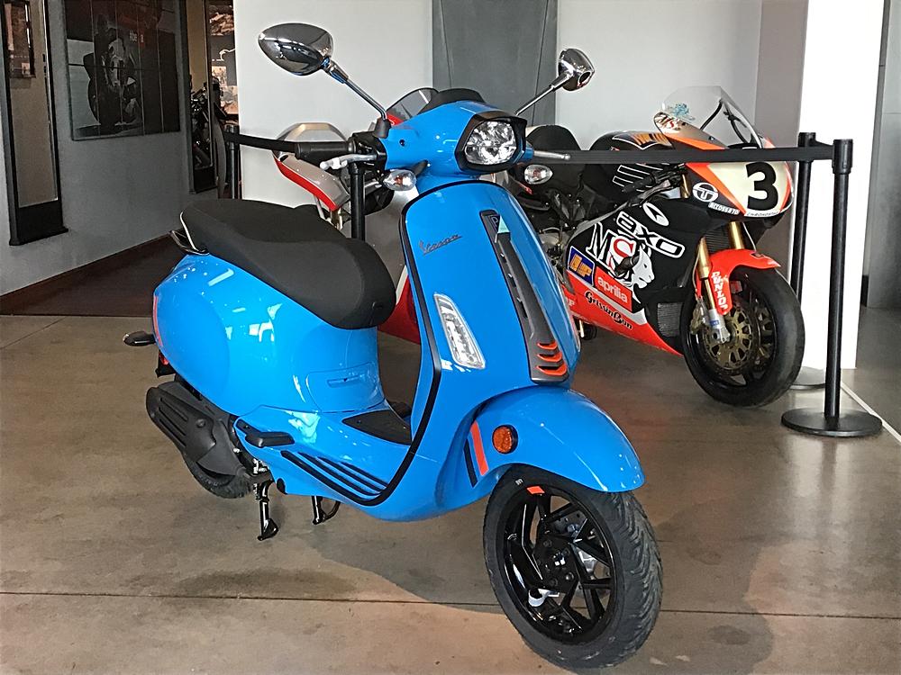 🏍️ 3 Ways to Ride Better: The Vespa Sprint 50 S, Primavera 50, and Primavera 50 Motorcycle Showdown!