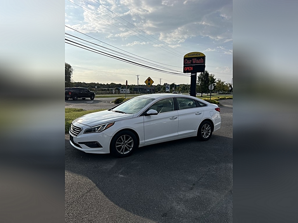 ๐ Expert Panel Showdown: Which Sedan Is Right for You? ๐ Expert Panel Showdown: Which Sedan Is Right for You?