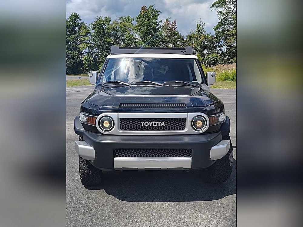 🚗 3 Ways to Drive Better: The TOYOTA FJ CRUISER, 4RUNNER, and CAMRY Showdown!