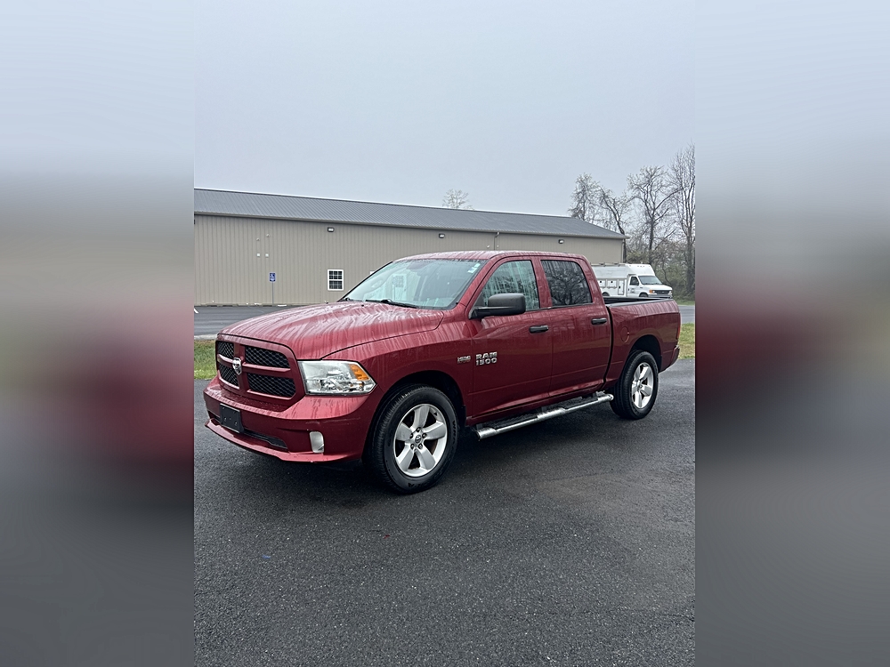 Top 10 Reasons You’ll Love the Car & Truck 2015 RAM 1500 4WD Crew Cab 140.5″ Express